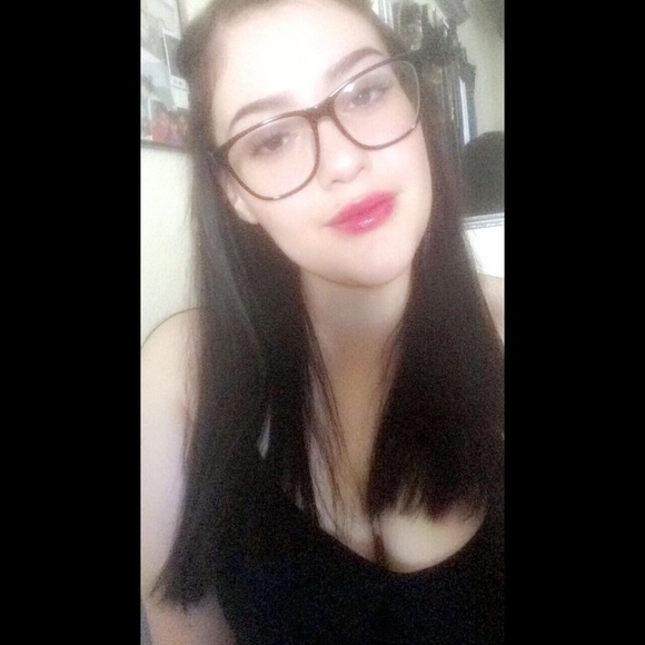 Meet your Posher, Kyla - Picture 1 of 1